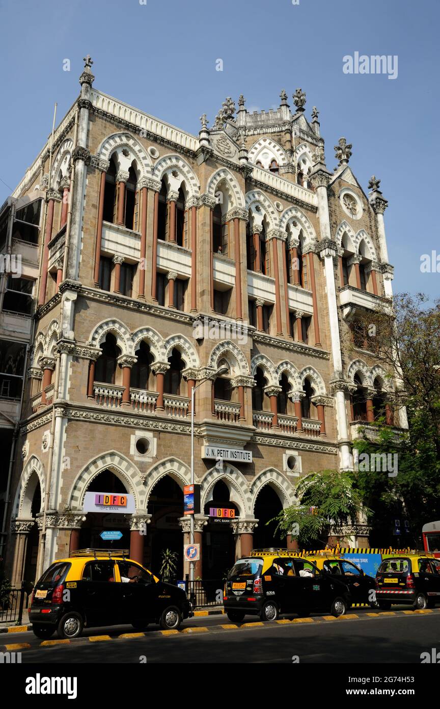 Mumbai; Maharashtra; India- Asia; Gen; 2017: J. N. Petit Institute Library; Urban Heritage. Il magnifico edificio in cui la biblioteca è ospitata es Foto Stock