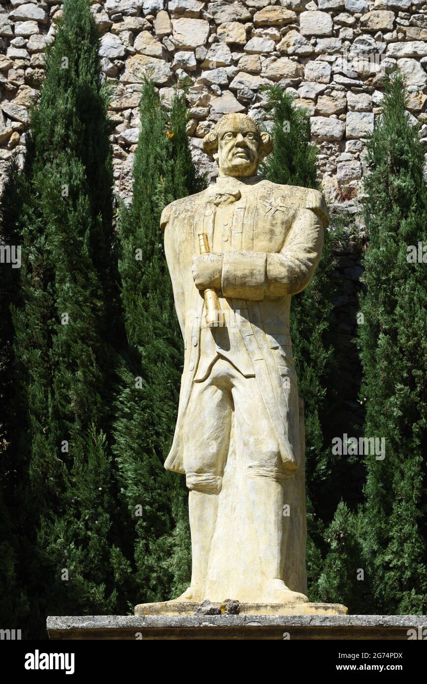 Statua, scultura o monumento a Antoine Bruni d'Entrecasteaux (1737-1793) ufficiale navale francese, esploratore e governatore coloniale in Var Provence Francia Foto Stock