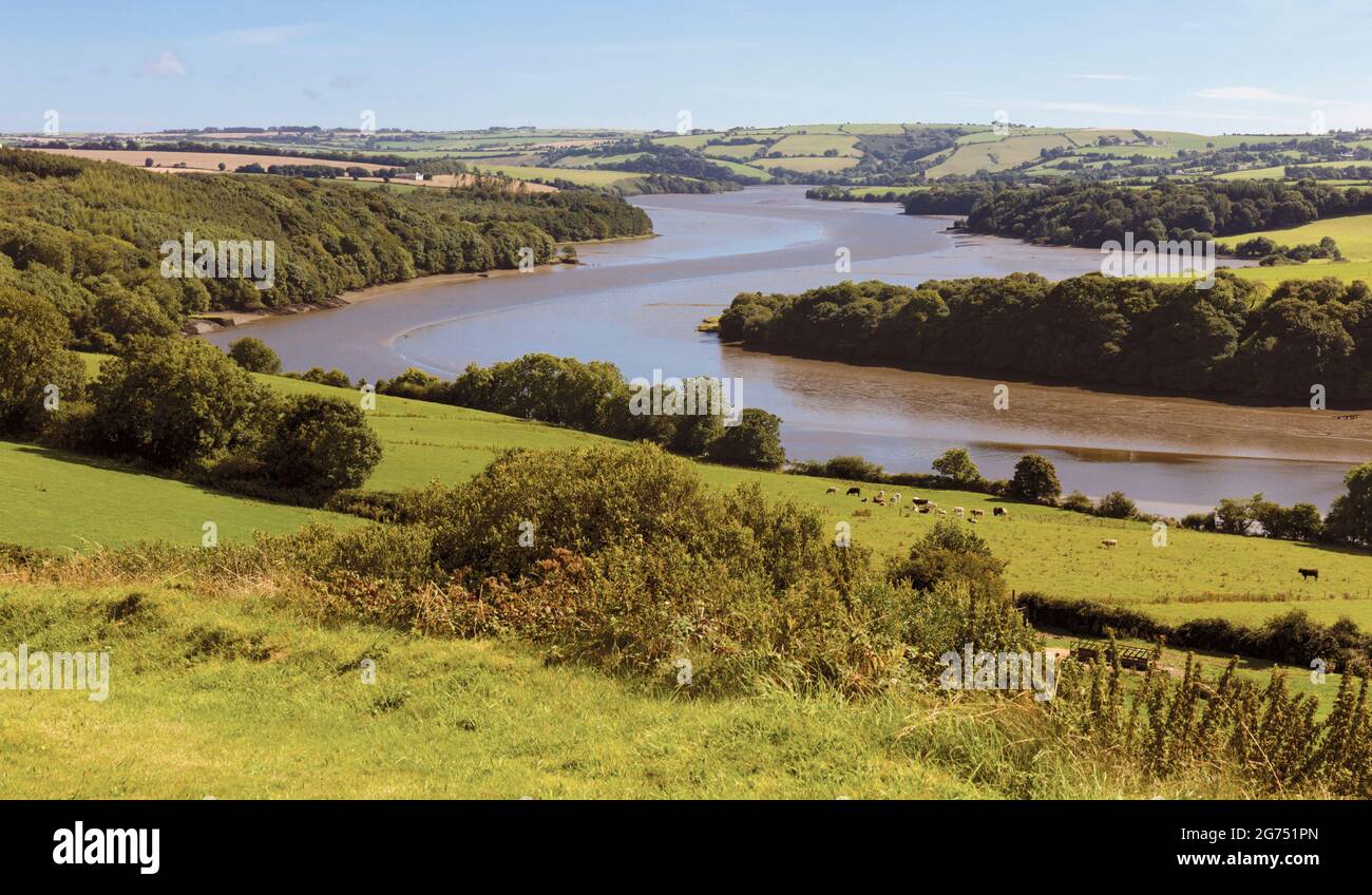 Si piega in 72 km lungo il fiume Bandon come essa si avvicina a Kinsale, County Cork, Repubblica di Irlanda. Foto Stock