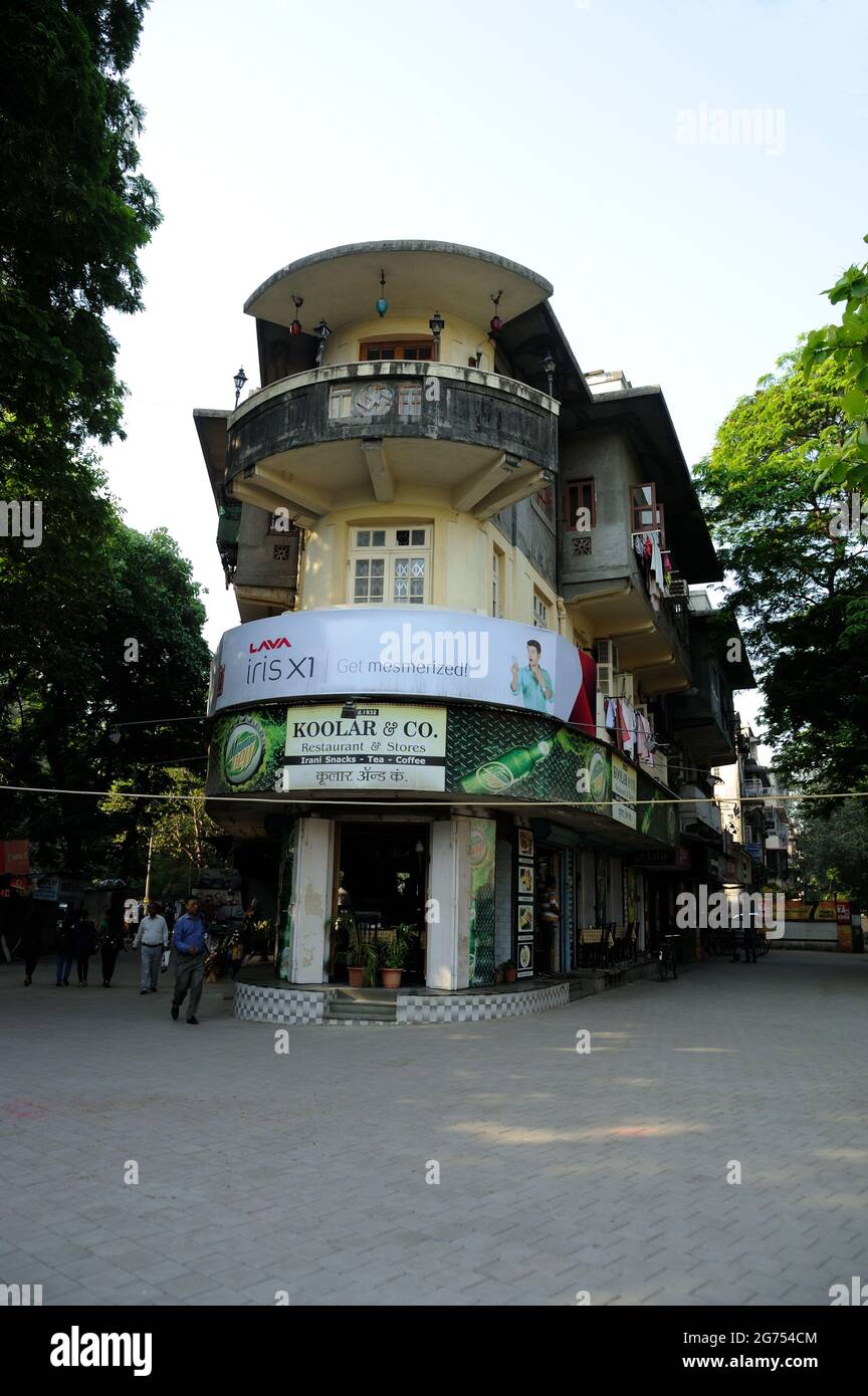 Mumbai Maharashtra India Marzo 2015 Ristorante Irani molto raro uno di loro molto famoso Koolar & Co. Ha tutto un caffè Irani; situato a matunga Foto Stock