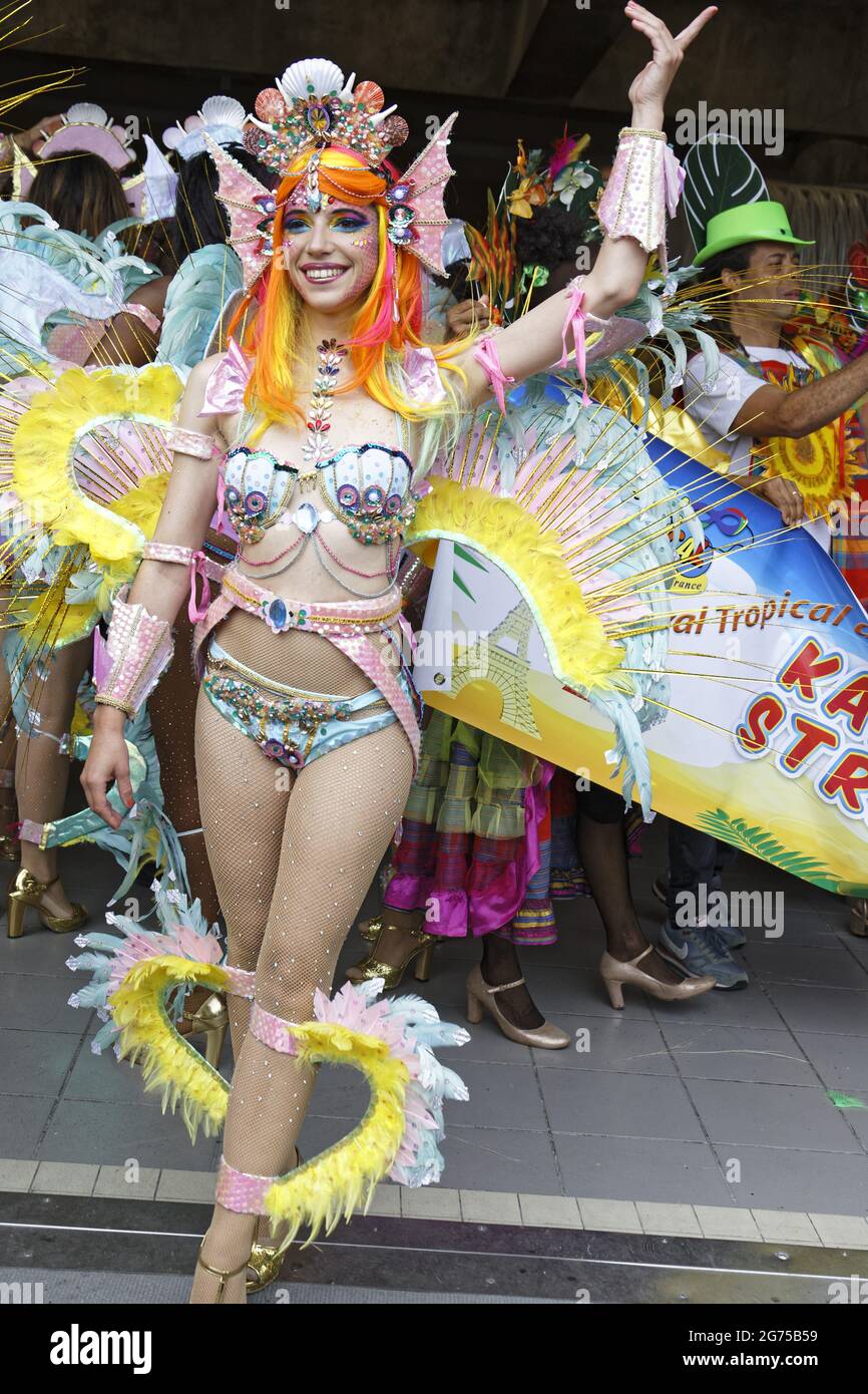 Parigi, Francia. 4 luglio 2021. Carnevale tropicale di Parigi e Ile-de-France allo Stadio Charlety il 4 luglio 2021 a Parigi, Francia. Foto Stock