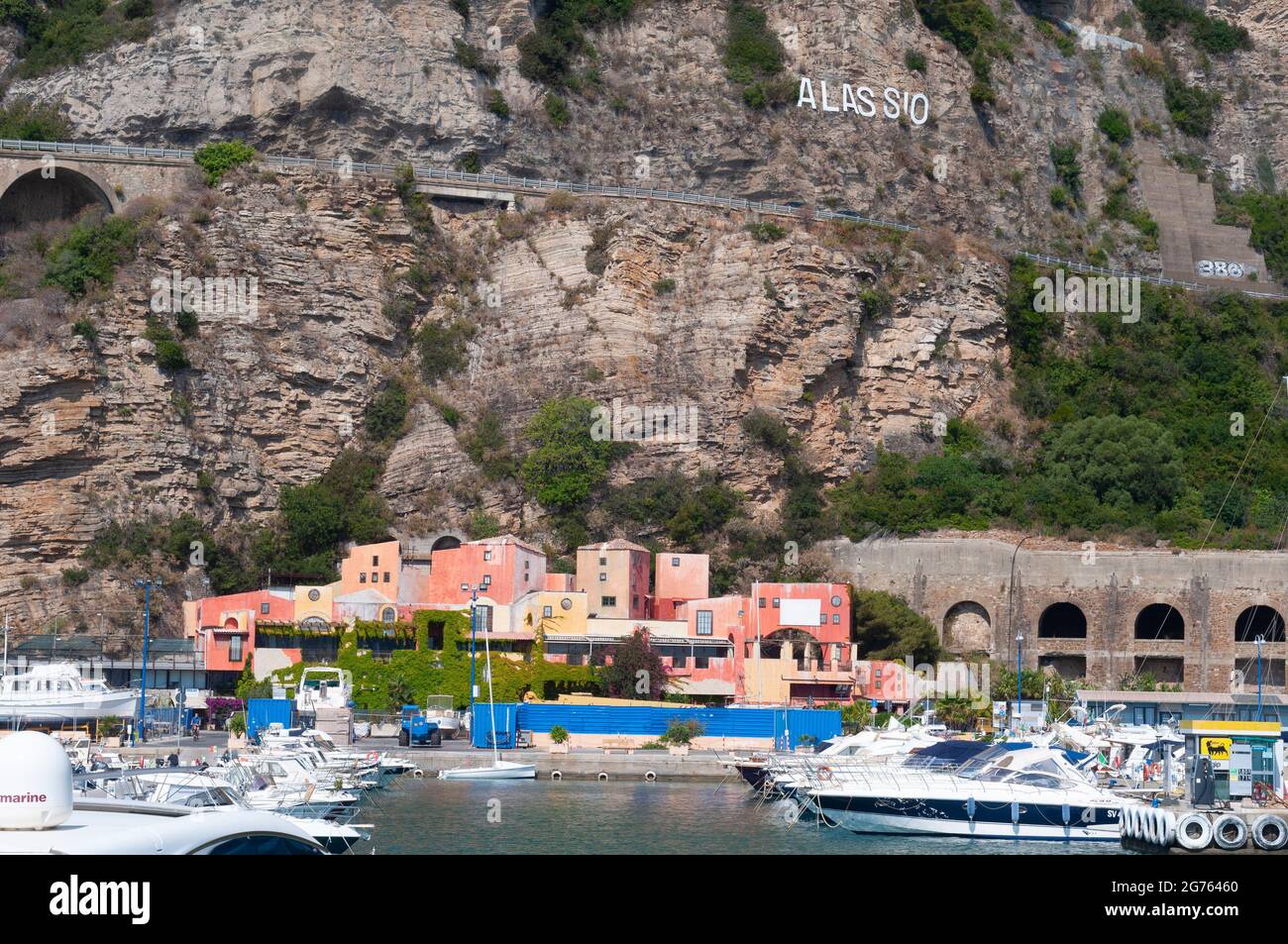 Italia, Liguria, Alassio, Porto Luca Ferrari Foto Stock
