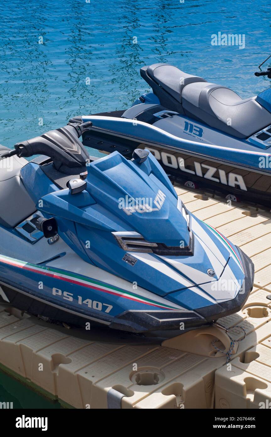 Italia, Liguria, Alassio, Porto Luca Ferrari, Polizia Jet ski Foto Stock