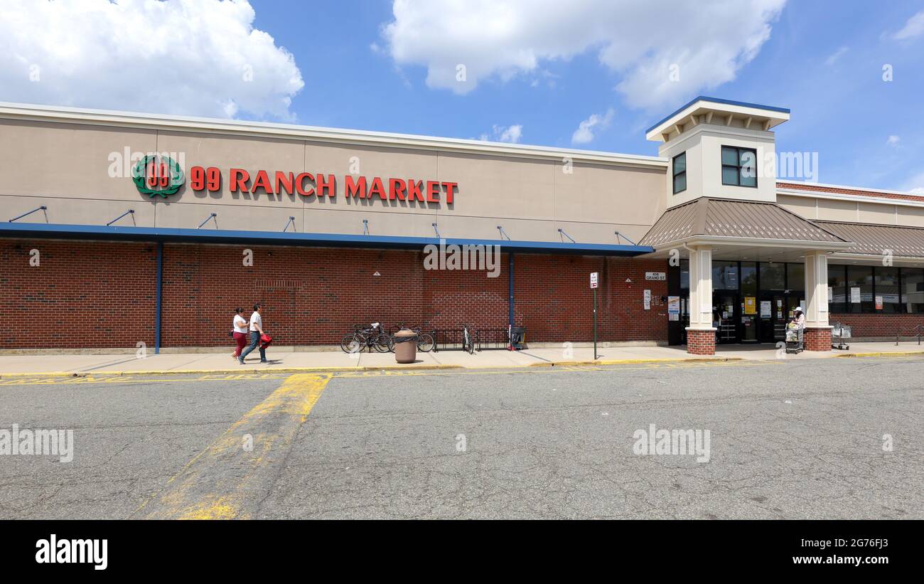 99 Ranch Market, 420 Grand St, Jersey City, NJ, negozio esterno di un supermercato asiatico nel quartiere di Liberty Harbor. Foto Stock