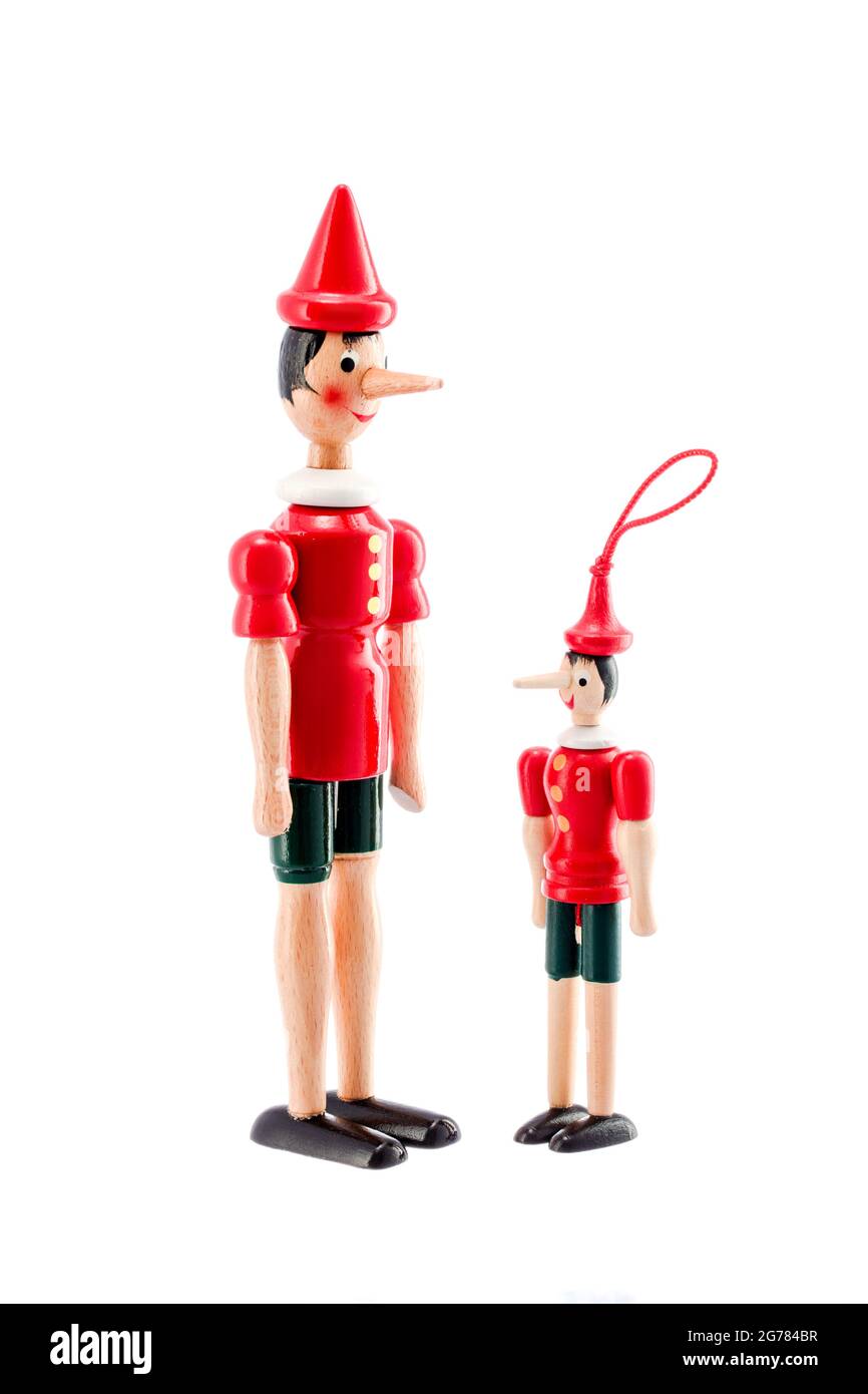 Pinocchio Toy statua isolata su sfondo bianco Foto Stock