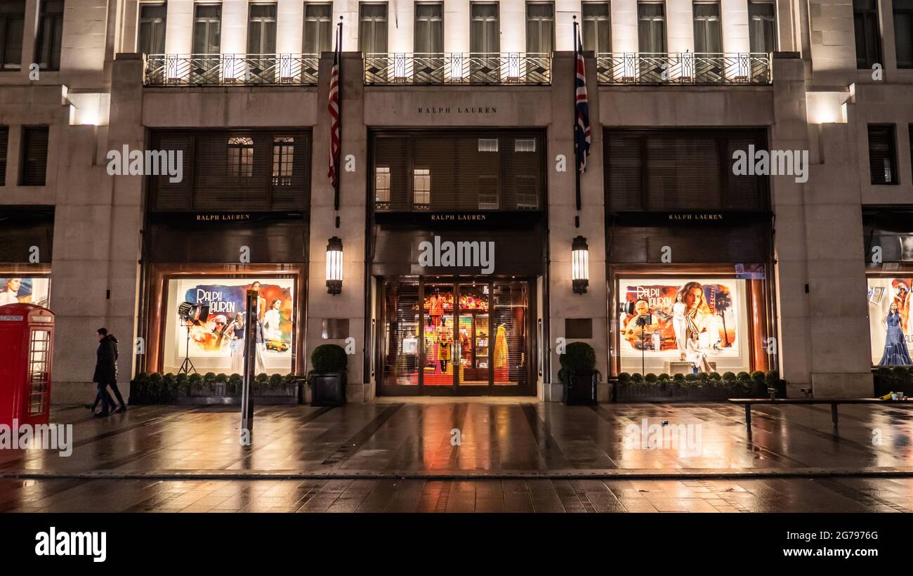 Ralph Lauren, Bond Street, Londra. Un negozio di moda di fronte nel quartiere commerciale più selezionato di Londra vicino a Piccadilly e Mayfair. Foto Stock