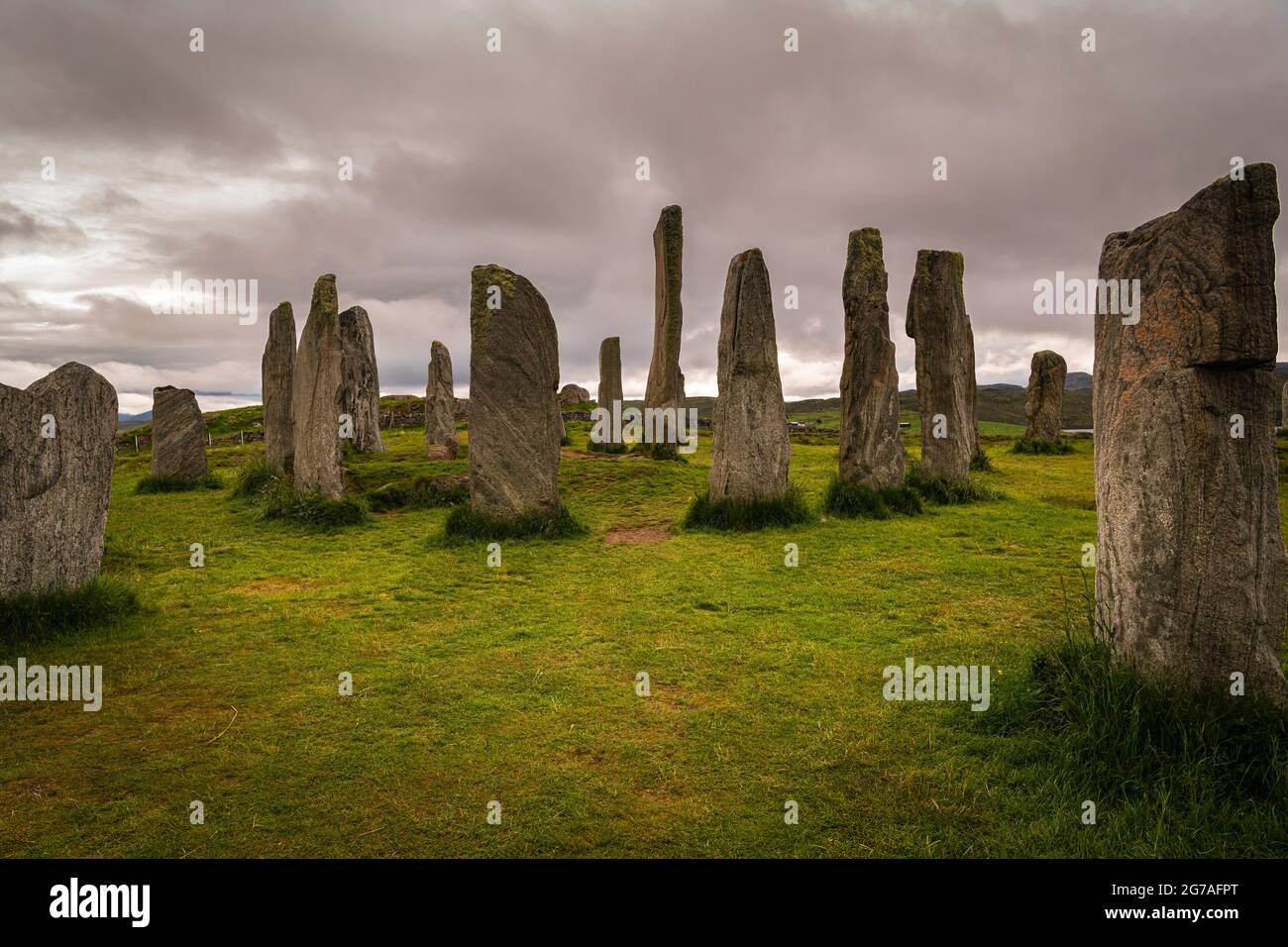 Un'immagine HDR dell'antica Callinish, Calanais, cerchio di pietre in piedi sull'isola di Lewis, Ebridi esterne, Scozia. 23 giugno 2021 Foto Stock