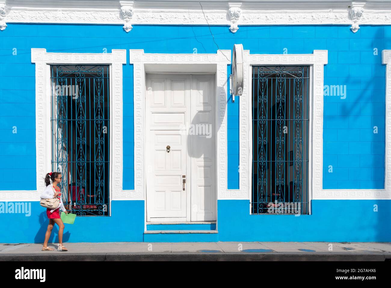 City Life presso il bar ristorante Salon 1720 a Holguin, Cuba, 2016 Foto Stock