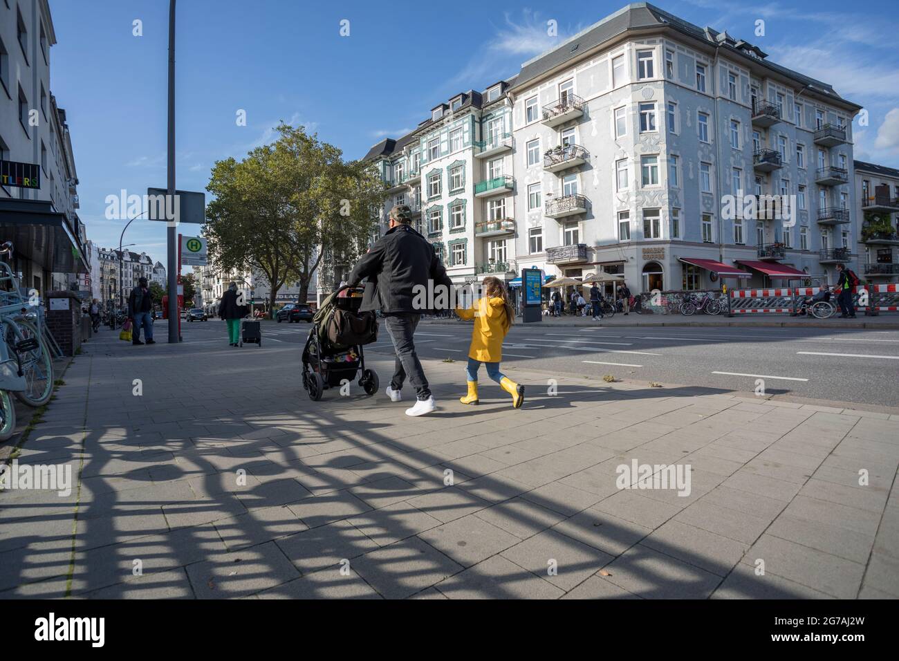 Scena di strada a Eppendorf, quartiere di Amburgo Foto Stock