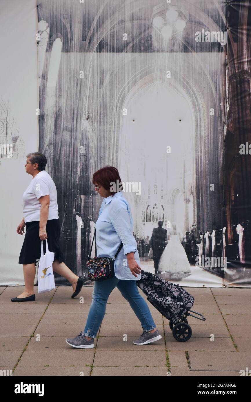 Scena di strada da Osijek, Croazia Foto Stock