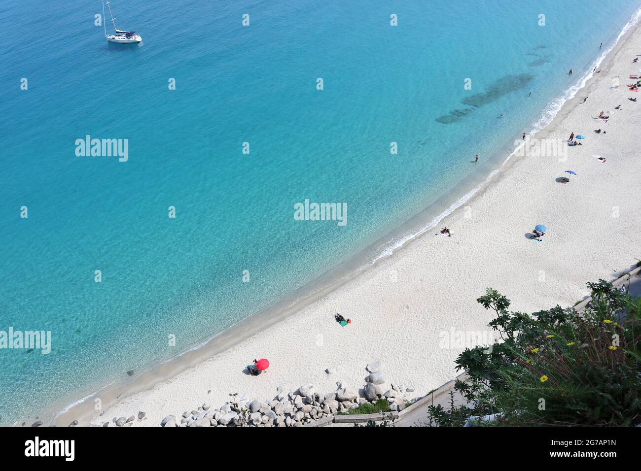 Tropea - Spiaggia della rotonda da Belvedere del corso Foto Stock