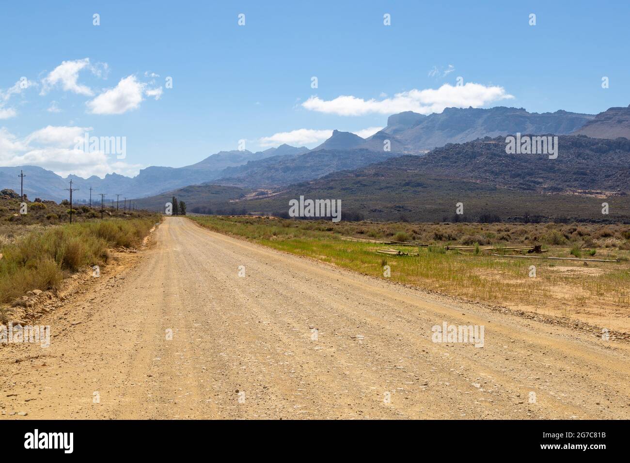 Ghiaia strada nelle montagne di Cederberg a sud di Clanwilliam nel capo occidentale del Sud Africa Foto Stock