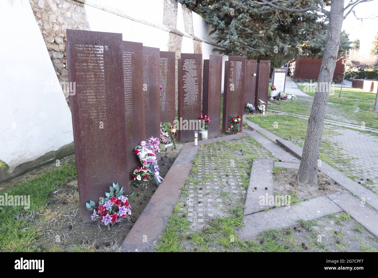 CACERES, SPAGNA - Mar 14, 2021: Monumento in memoria dei cittadini che sono stati vittime delle loro idee repubblicane durante la guerra civile spagnola e il posto Foto Stock