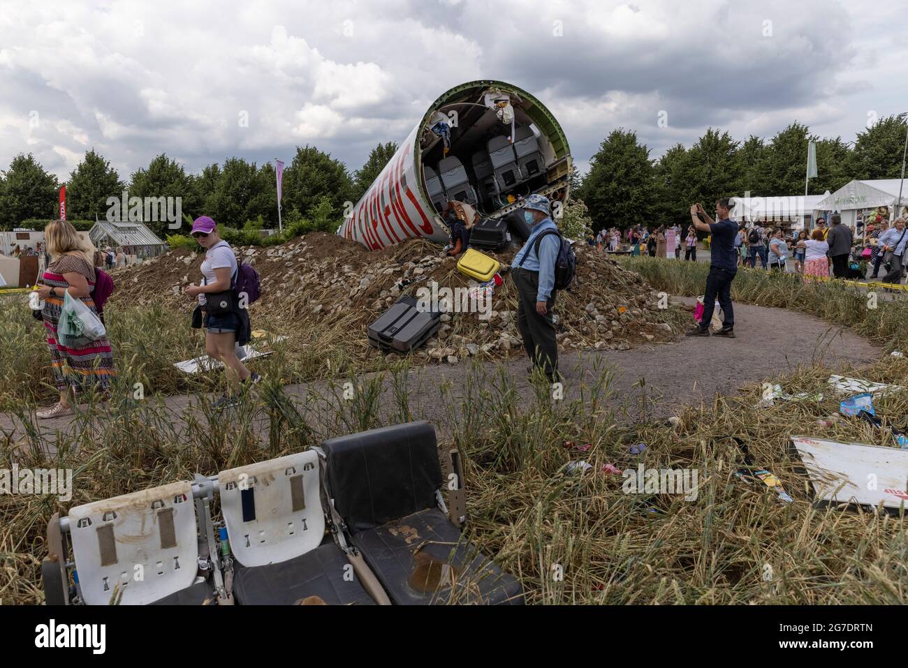 Felicity o'Rourke's 'Extinction' Garden al RHS Hampton Court Palace Garden Festival 2021, London Borough of Richmond upon Thames, UK Foto Stock