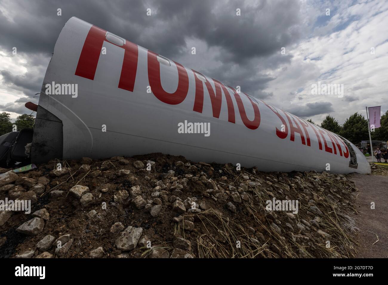 Felicity o'Rourke's 'Extinction' Garden al RHS Hampton Court Palace Garden Festival 2021, London Borough of Richmond upon Thames, UK Foto Stock