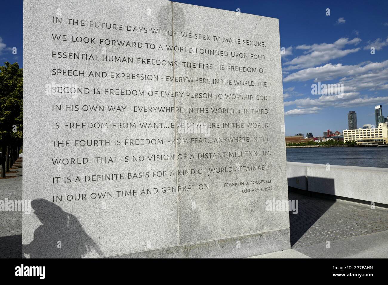 Monumento commemorativo di Franklin D. Roosevelt al Four Freedoms Park, sull'isola di Roosvelt, a New York City. Foto Stock