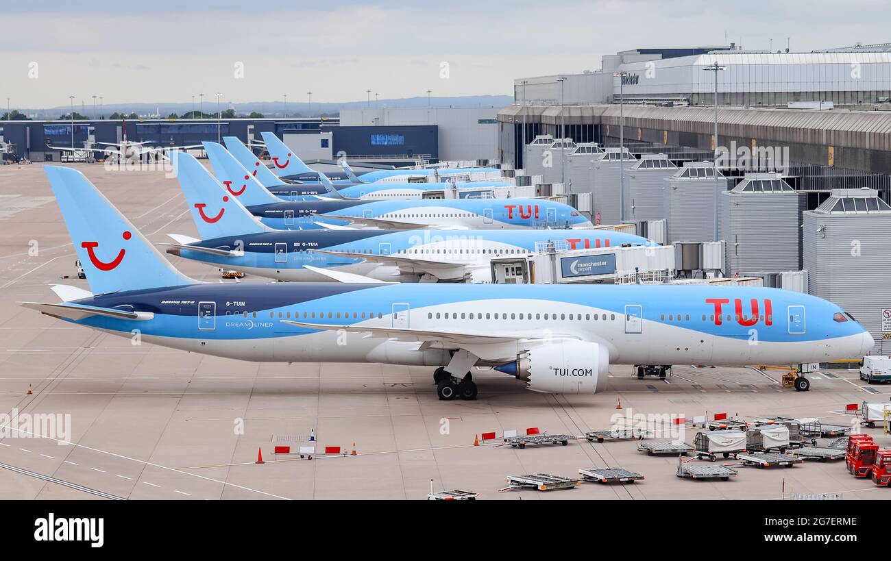 La flotta TUI Long Haul si trovava al terminal 2 dell'aeroporto di Manchester. Foto Stock