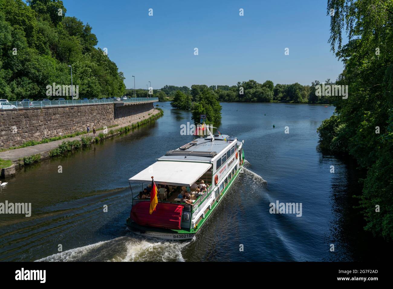 White Fleet escursione in barca sulla Ruhr vicino a Mülheim an der Ruhr, NRW, Germania, Foto Stock