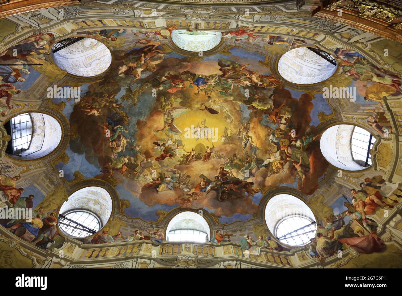 Wien, Barocke Architektur im Museum, in der Hofburg im Prunksaal der österreichischen Bibliothek nazionale di Österreich Foto Stock