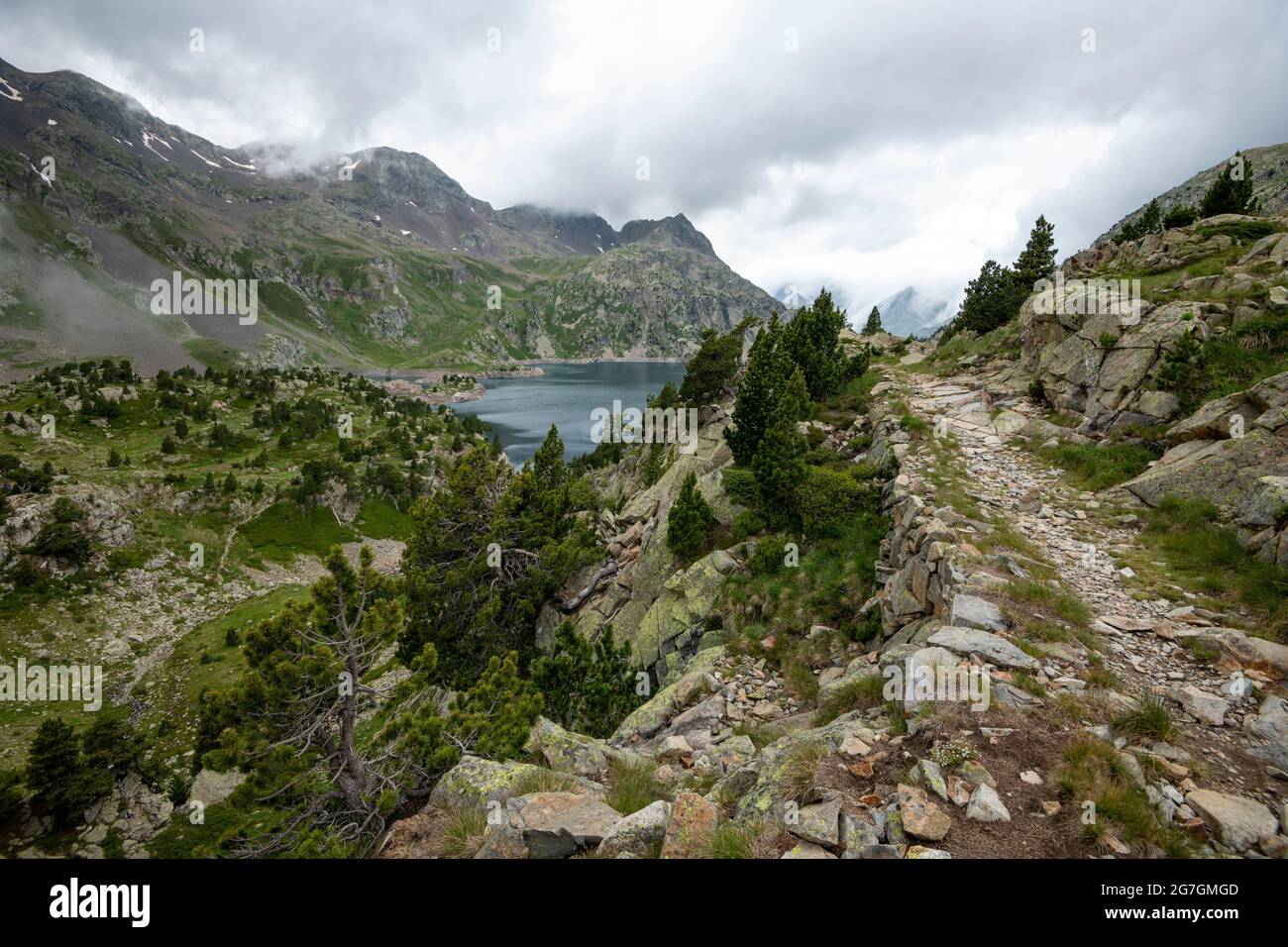 Lago Arriel, Pirenei Aragon, Valle Respomuso, Valle Tena, Provincia Huesca, Aragon, Spagna Foto Stock