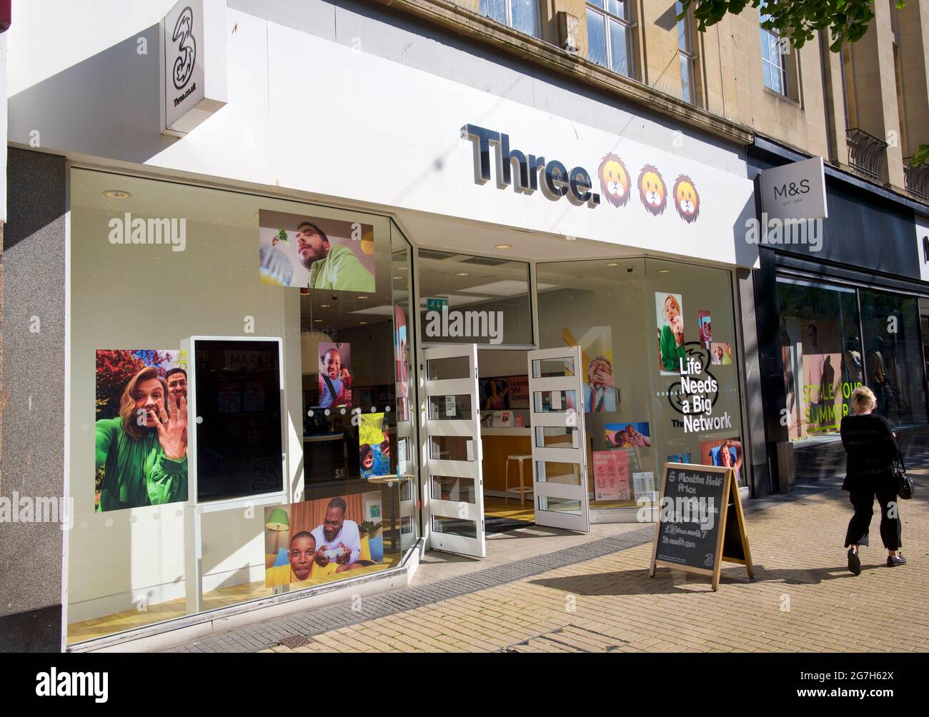 Tre negozi di società telefoniche Foto Stock