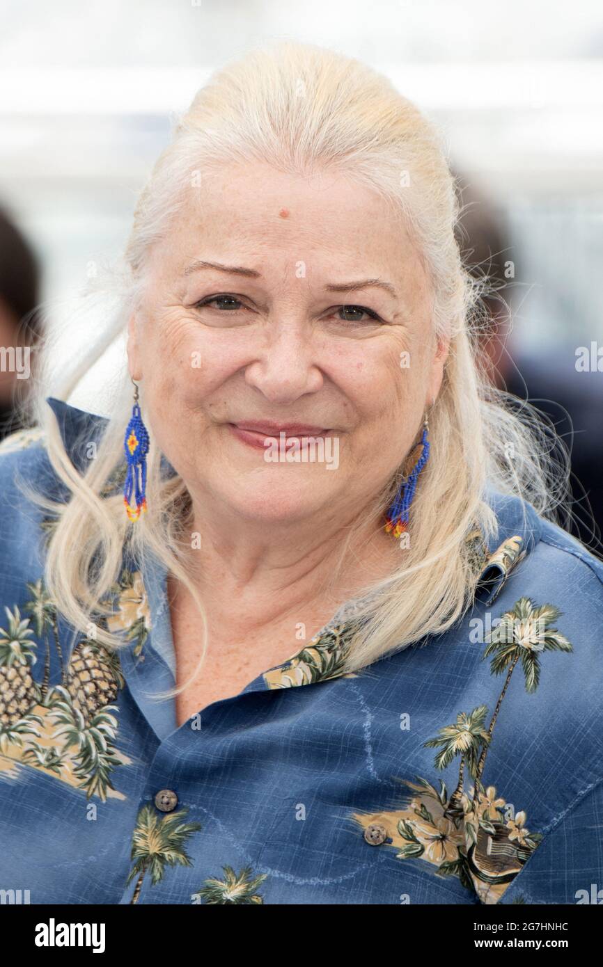 Josiane Balasko partecipa alla fotocellula Tralala durante il 74a edizione del Festival del Cinema di Cannes il 14 luglio 2021 a Cannes, Francia. Foto di David Niviere/ABACAPRESS.COM Foto Stock