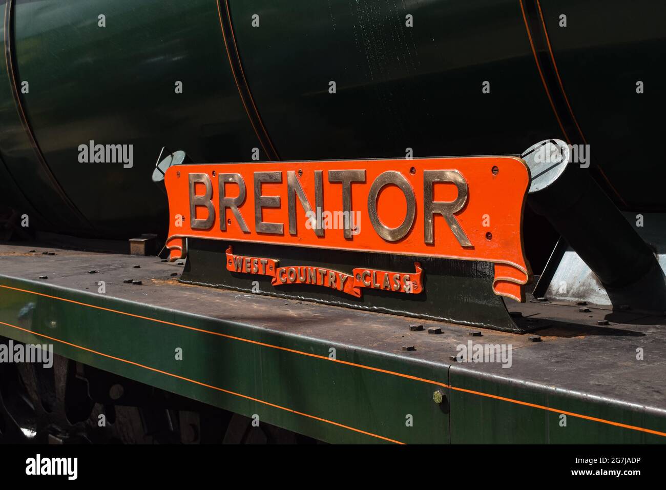 Battaglia di Gran Bretagna No.34095 Brentor alla ferrovia della valle di Spa, Royal Tunbridge Wells, Kent Foto Stock