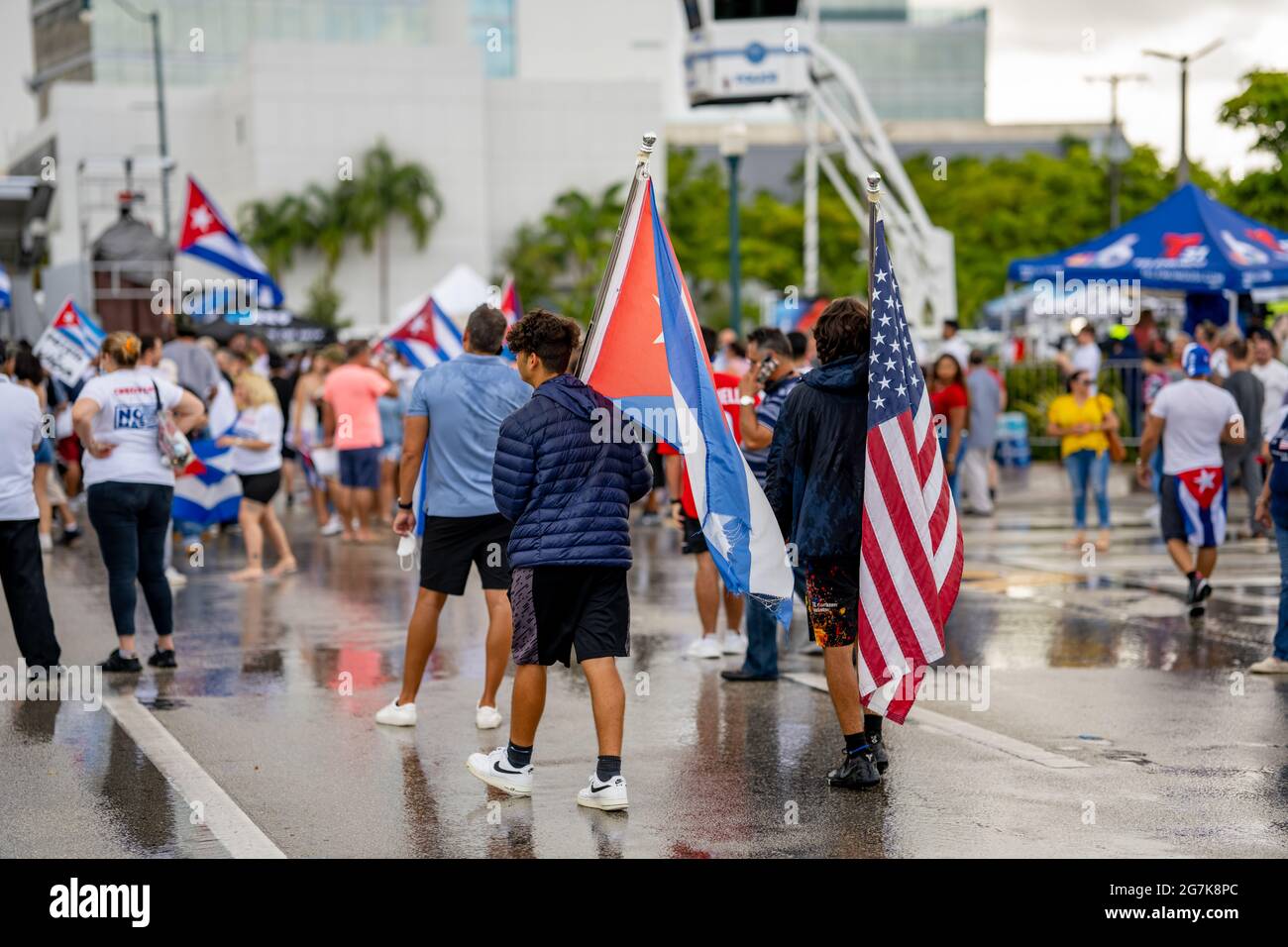 Miami, FL, USA - 14 luglio 2021: SOS Cuba protesta per le strade di Miami Foto Stock