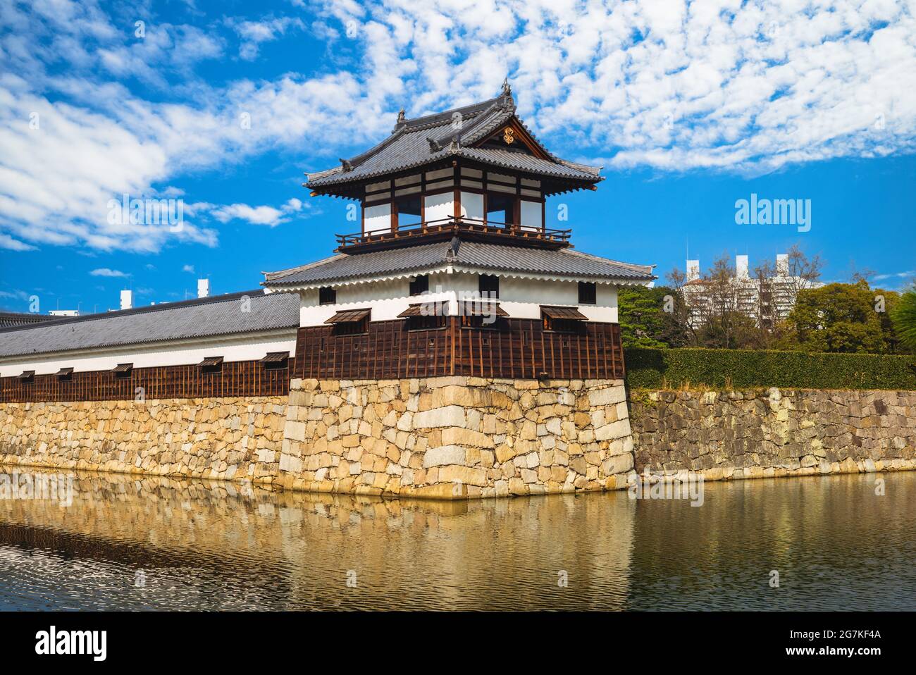 Torretta e fossato del Castello di Hiroshima, alias Castello di Carp, a Hiroshima, Giappone Foto Stock