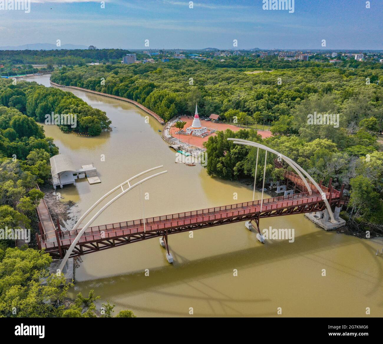 Phra Chedi Klang Nam, Phra Samut Chedi Pak Nam, a Rayong, Thailandia Foto Stock