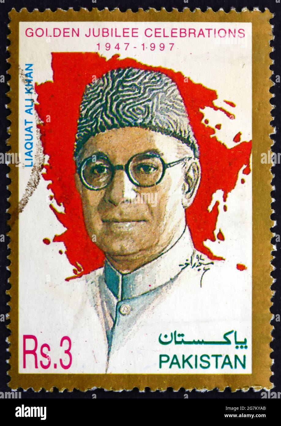 PAKISTAN - CIRCA 1997: Un francobollo stampato in Pakistan mostra Liaquat Ali Khan, statista, avvocato, e teorico politico, è stato uno dei principali fondatori Foto Stock