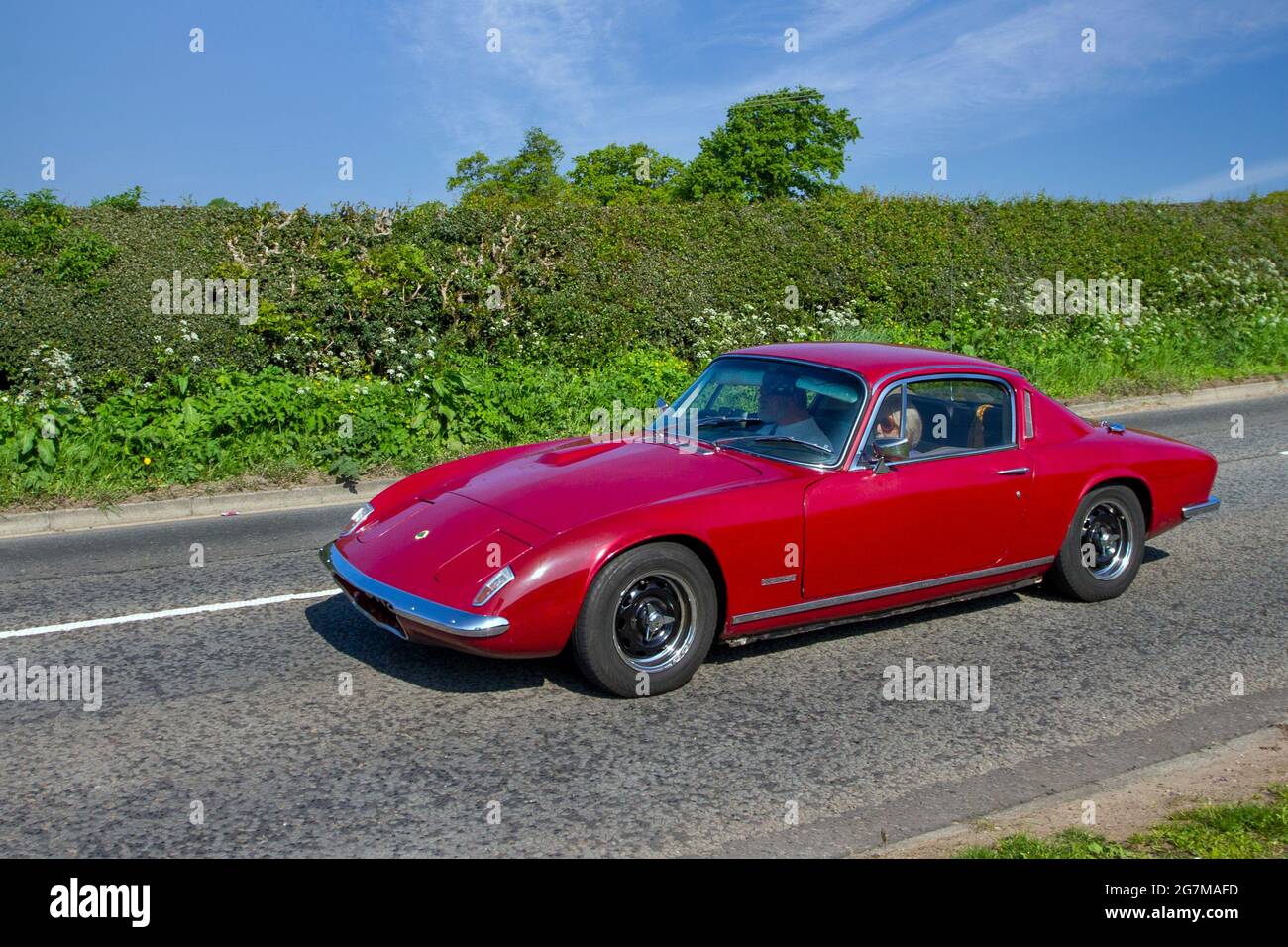 Lotus Elan +2 Auto Classica In Fase Di Conversione In Una Vasca Idromassaggio Personalizzata, Medstead, Alton, Hampshire Inghilterra, Regno Unito Foto Stock - Alamy
