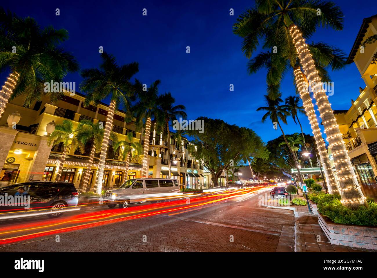 Negozi e ristoranti lungo la 5th Avenue, Napoli, Collier County, Florida, Stati Uniti Foto Stock