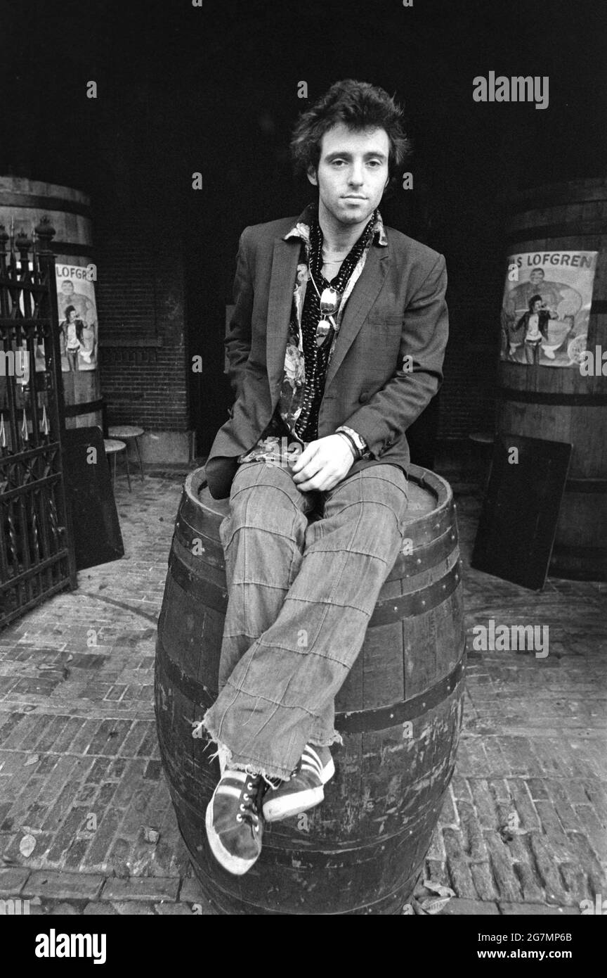 Nils Lofgren durante una foto a Amsterdam, Paesi Bassi, 1975 (Photo Gijsbert Hanekroot) Foto Stock