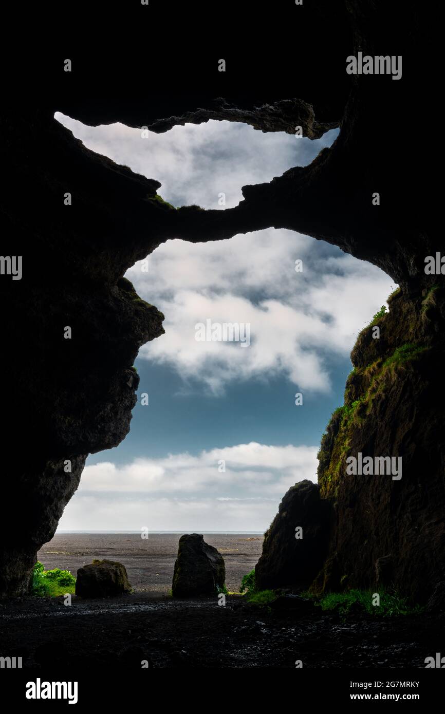 La famosa Grotta di Yoda nel sud dell'Islanda. Foto Stock