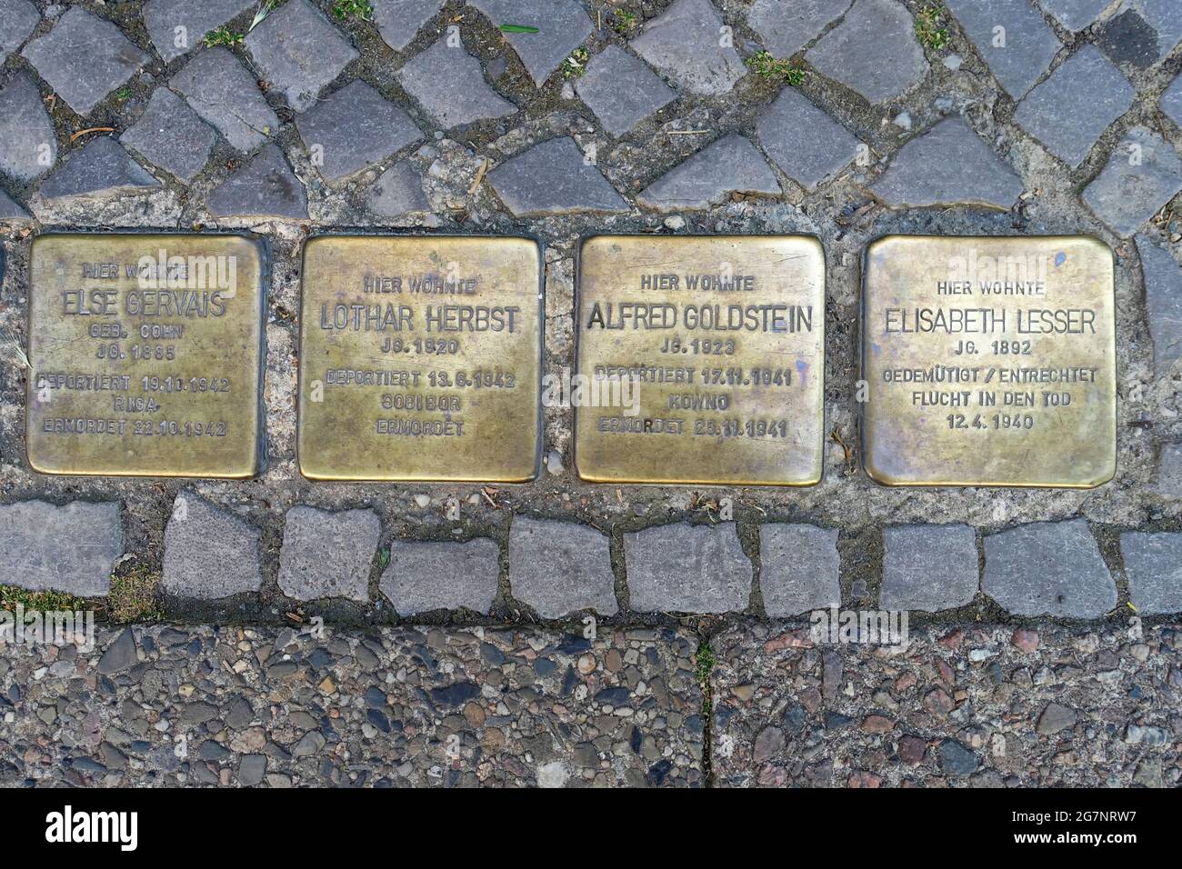 Le pietre di inciampo a Berlino, Germania Foto Stock