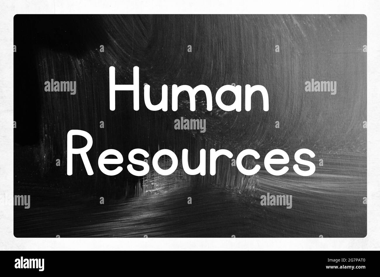 Illustrazione in scala di grigi con la frase 'risorse umane' sulla lavagna Foto Stock