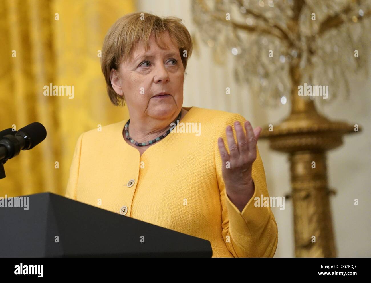 Washington, Stati Uniti. 15 luglio 2021. La cancelliera tedesca Angela Merkel ha parlato durante una conferenza stampa congiunta con il presidente Joe Biden nella stanza orientale della Casa Bianca a Washington, DC giovedì 15 luglio 2021. Foto di Alex Edelman/UPI Credit: UPI/Alamy Live News Foto Stock