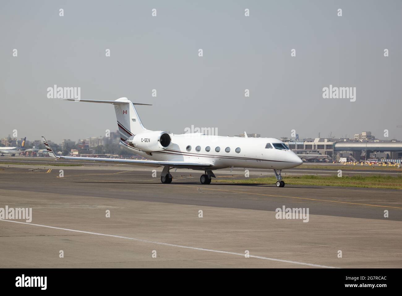 Pista Gulfstream IV, aeroporto di Mumbai, aeroporto internazionale Sahar, aeroporto internazionale Chhatrapati Shivaji, CSIA, Bombay, Mumbai, Maharashtra, India, Asia Foto Stock