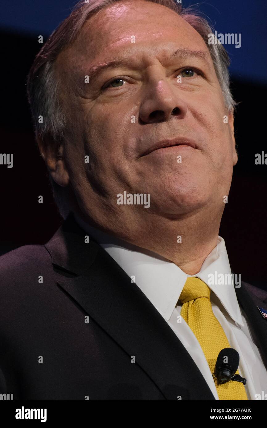 Des Moines, Iowa, Stati Uniti. 16 luglio 2021. L'ex Segretario di Stato americano MIKE POMPEO parla al Family Leadership Summit 2021 a Des Moines, Iowa, il 16 giugno 2021. Il summit è organizzato dal leader della famiglia, un ministero cristiano senza scopo di lucro con sede a Urbandale, Iowa. Credit: Fritz Nordengren/ZUMA Wire/Alamy Live News Foto Stock