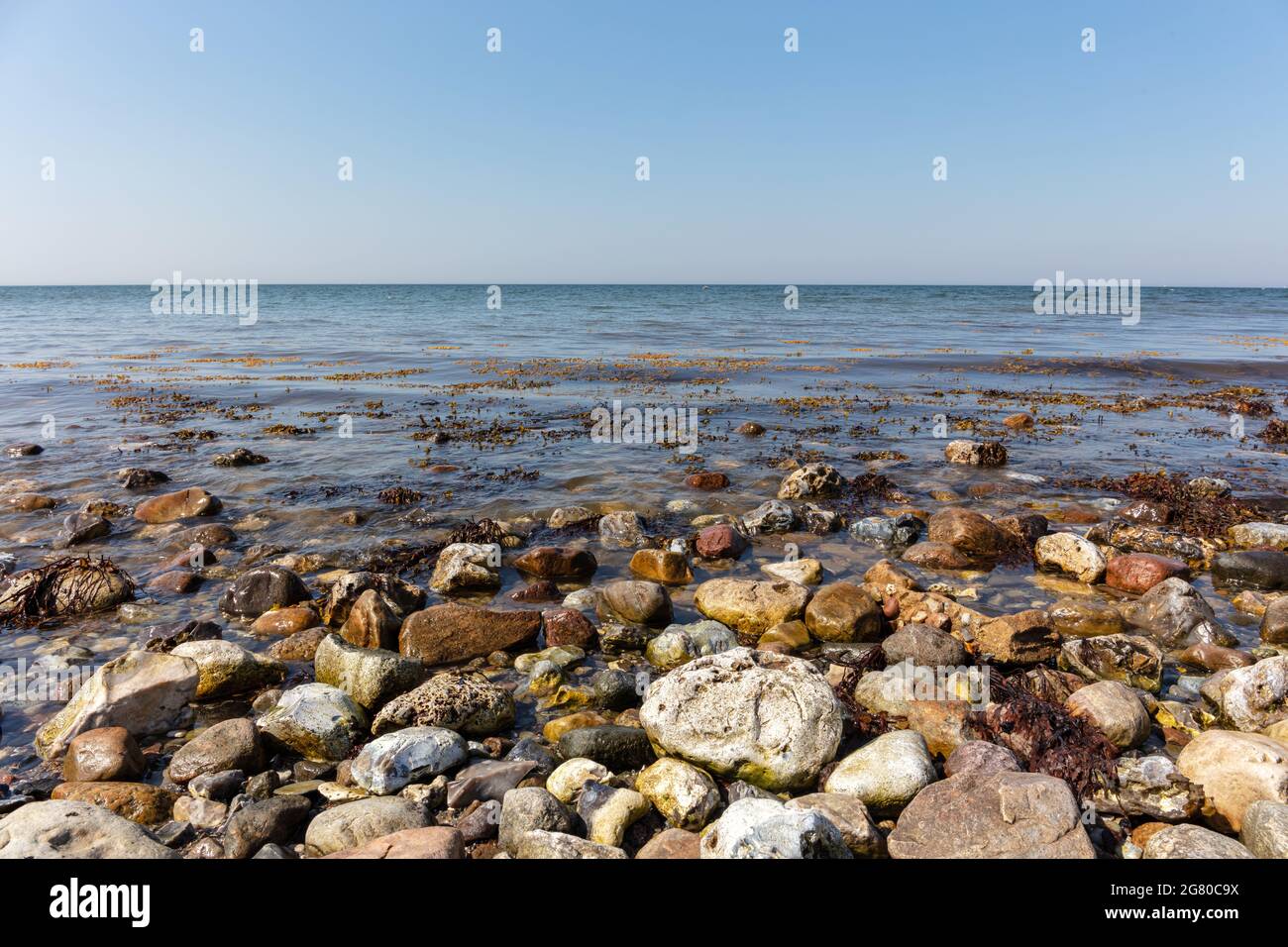Costa del Mar Baltico a Bülk, in Germania, in una giornata estiva Foto Stock