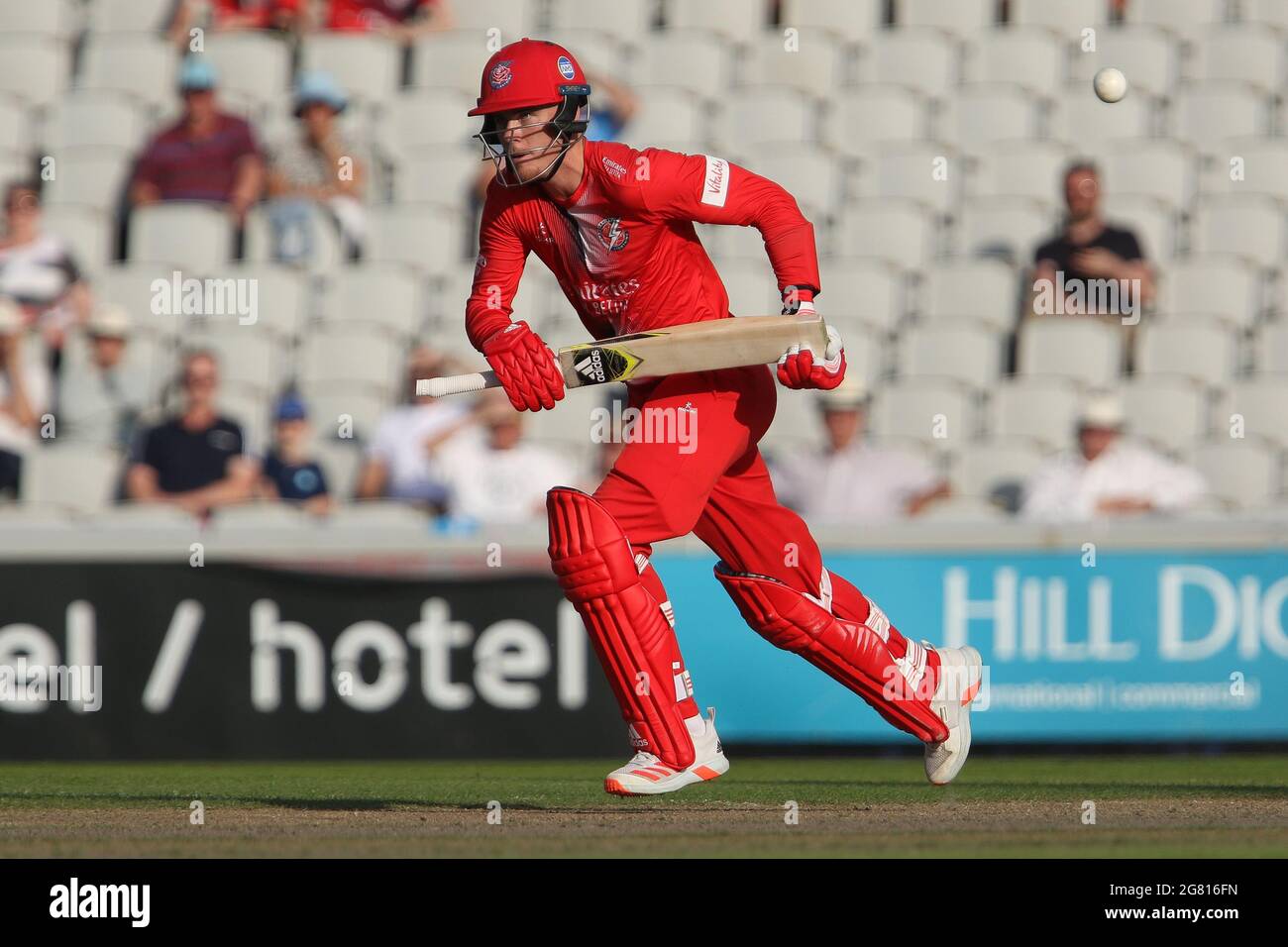 Manchester, Regno Unito. 16 luglio 2021. Il finlandese Allen del Lancashire si è arruolato durante la partita Vitality Blast T20 tra il Lancashire e il Durham County Cricket Club a Old Trafford, Manchester, venerdì 16 luglio 2021. (Credit: Will Matthews | MI News) Credit: MI News & Sport /Alamy Live News Foto Stock