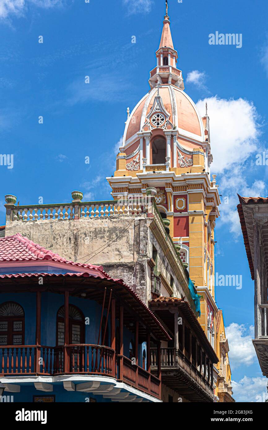 La cupola della Cattedrale, Calle de los Santos de Piedra, Cartagena de Indias, Colombia. Foto Stock