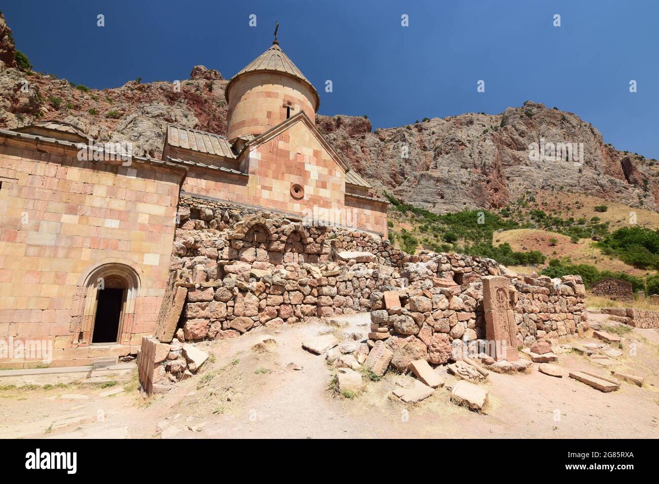 Una delle attrazioni turistiche più famose in Armenia: Il monastero medievale di Noravank Foto Stock