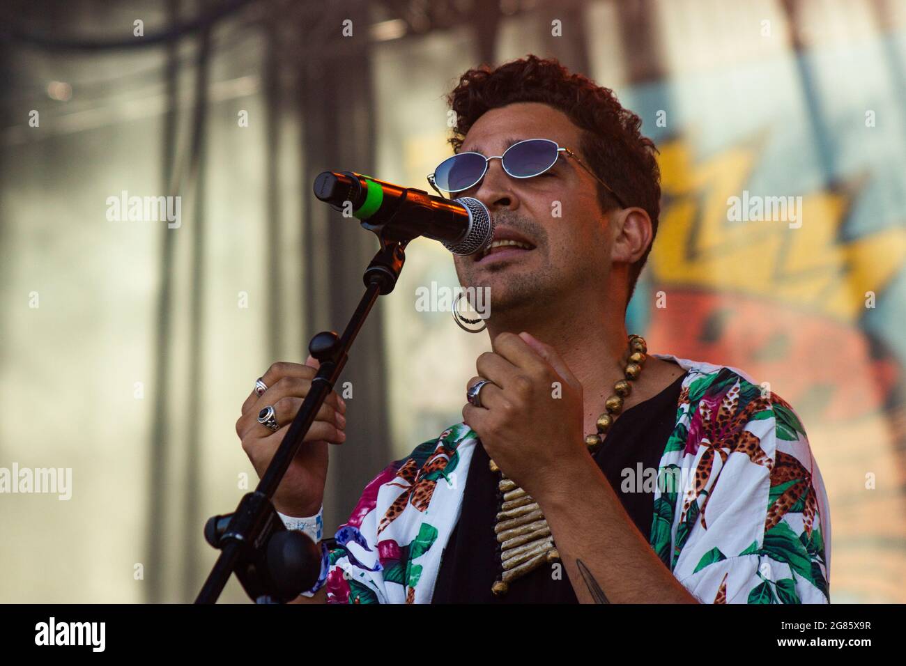 BARCELLONA, ESPAÑA – LUGLIO 10. Muerdo en concierto en el Escenario Estrella Damm del Festival Cruïlla 2021 Foto Stock