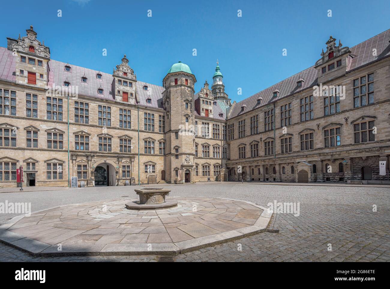 Cortile del Castello di Kronborg - Helsingor, Danimarca Foto Stock
