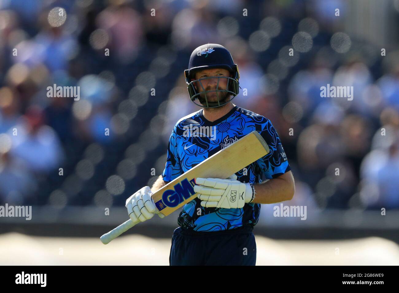 Manchester, Regno Unito. 17 luglio 2021. Adam Lyth of Yorkshire Vikings è uscito per 8 corse a Manchester, Regno Unito, il 17/07/2021. (Foto di Conor Molloy/News Images/Sipa USA) Credit: Sipa USA/Alamy Live News Foto Stock