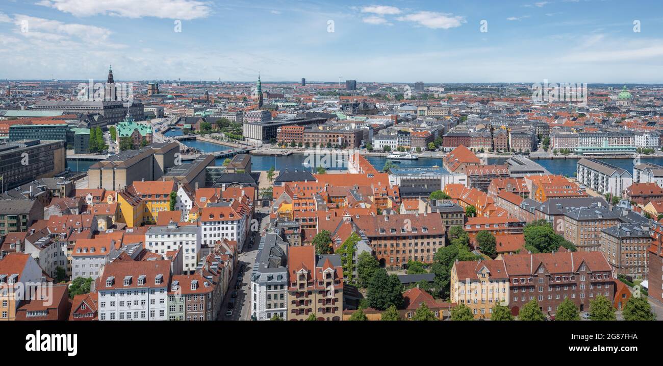 Vista aerea della città di Copenhagen con tutti i famosi punti di riferimento - Copenhagen, Danimarca Foto Stock