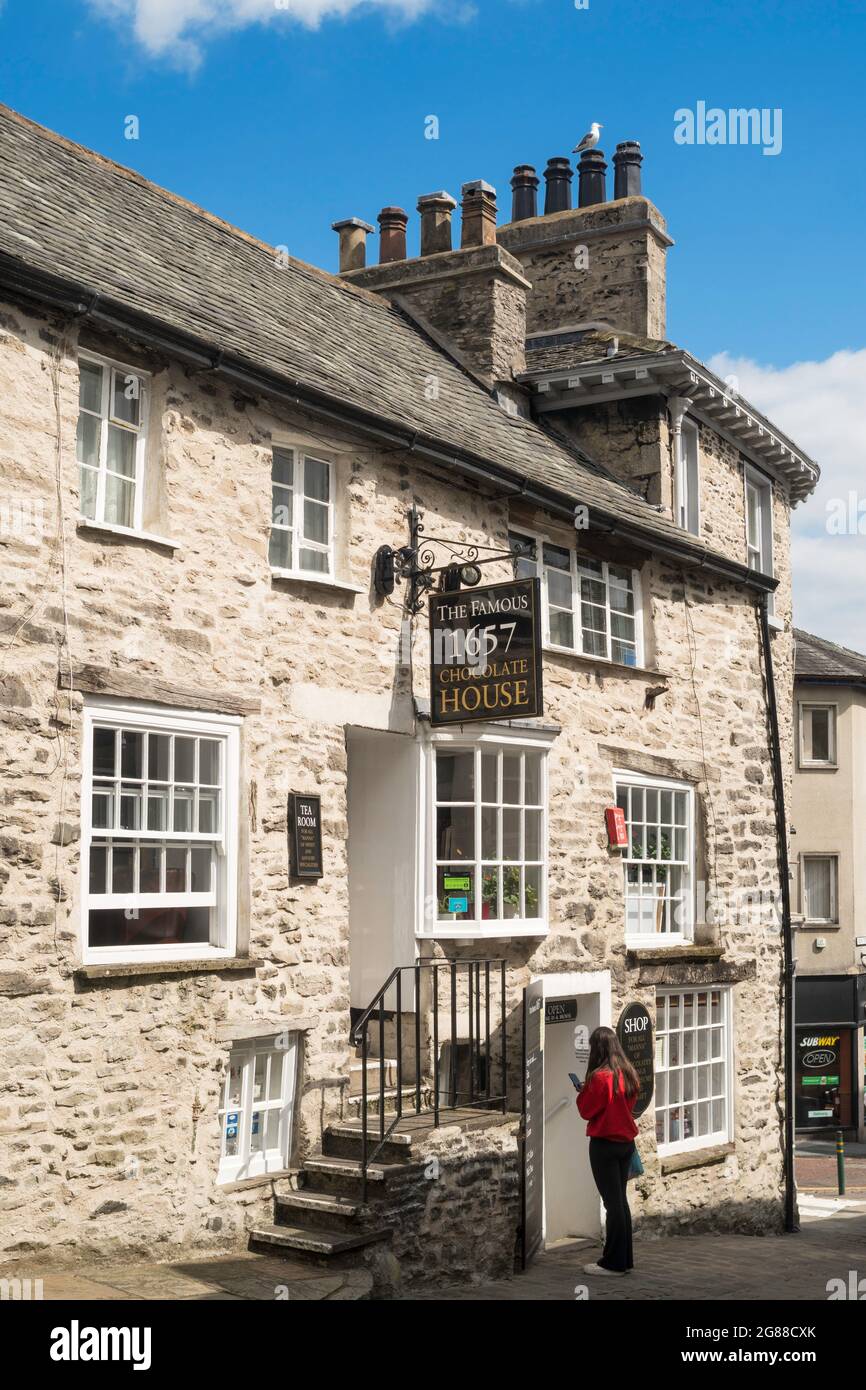La famosa Chocolate House 1657 a Kendal, Cumbria, Inghilterra, Regno Unito Foto Stock