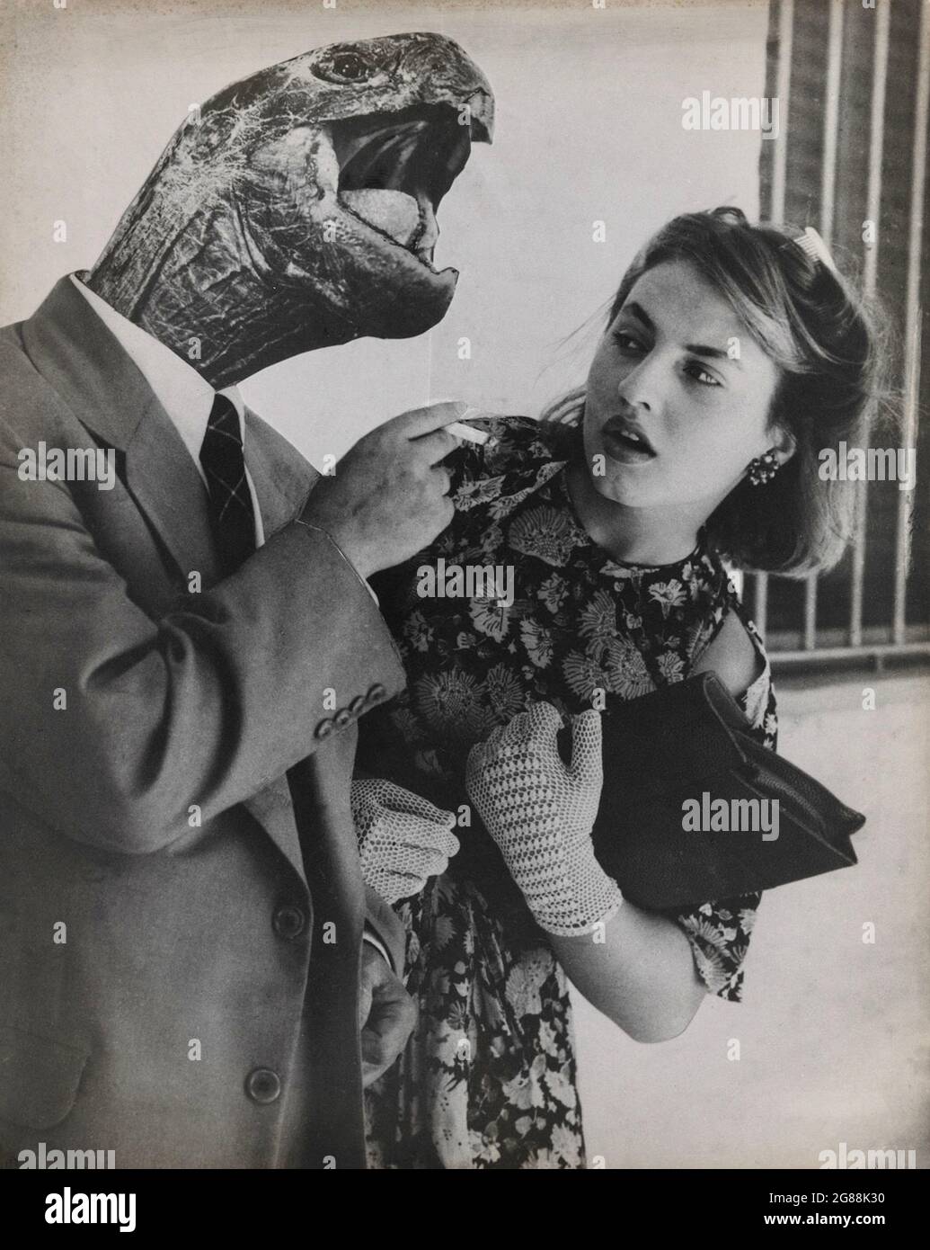 Foto d'annata di Grete Stern dal titolo Amore senza illusione - Foto Stock